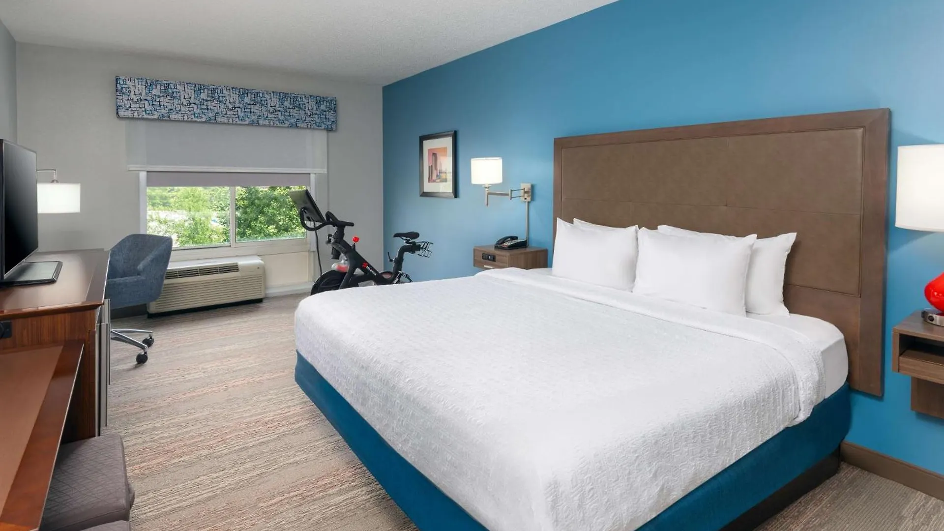Hampton Inn Charlotte Uptown Hotel